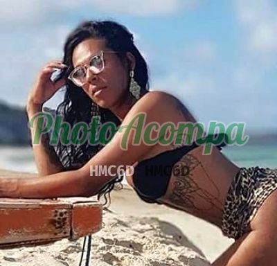 Aline, travesti em Recife