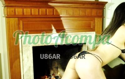 Júlia, escort em Porto Alegre