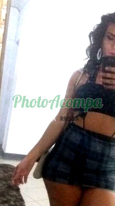 Sophya, travesti na Zona Norte (SP)