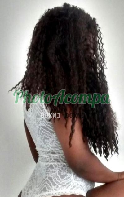 Isabelly, garota de programa em Santos
