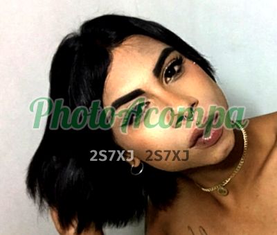 Isa, travesti em Recife