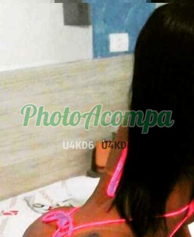 Vanessa, travesti em Santana (SP)