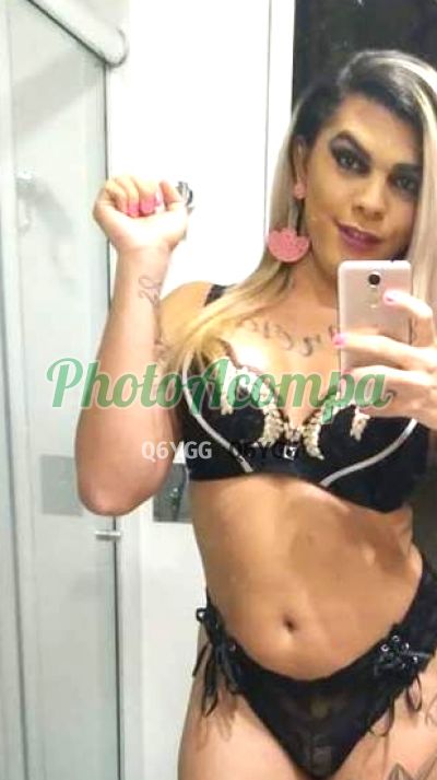 Kamilla Santos, transex em Santos