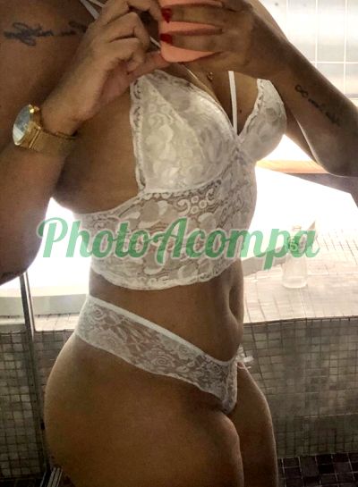 Júlia, acompanhante em Belo Horizonte