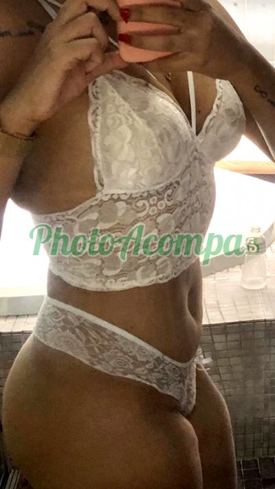 Júlia, acompanhante em Belo Horizonte