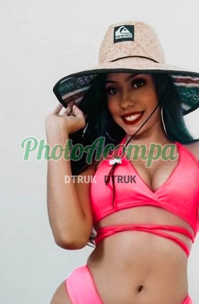Carol, garota de programa em Copacabana (RJ)