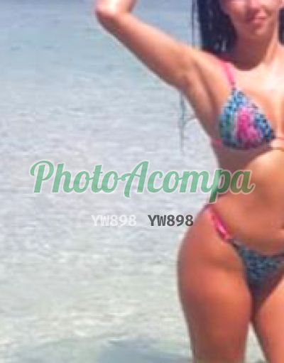 Jhully, garota de programa em Goiânia