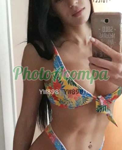 Jhully, escort em Goiânia
