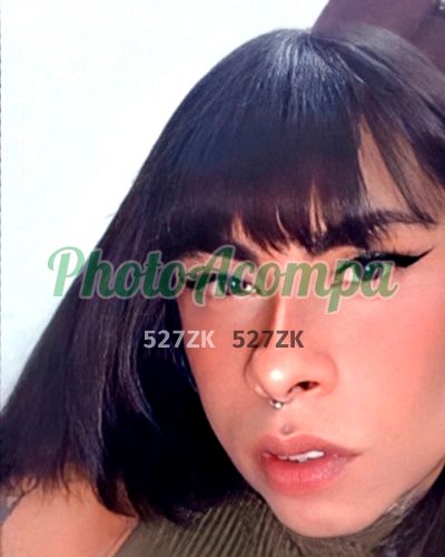 Isa, travesti em Recife