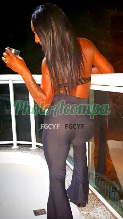 Valeska, transex na Zona Oeste (RJ)