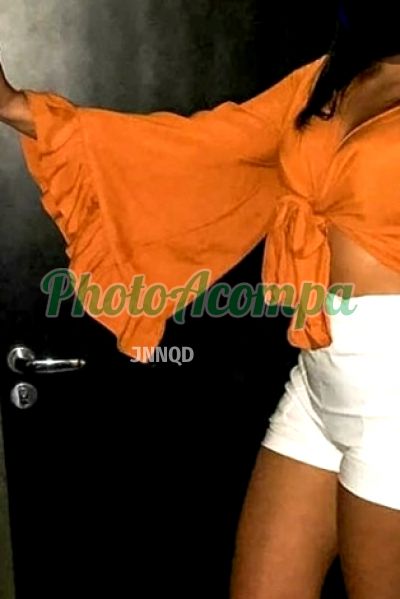 Júlia, garota de programa em Copacabana (RJ)