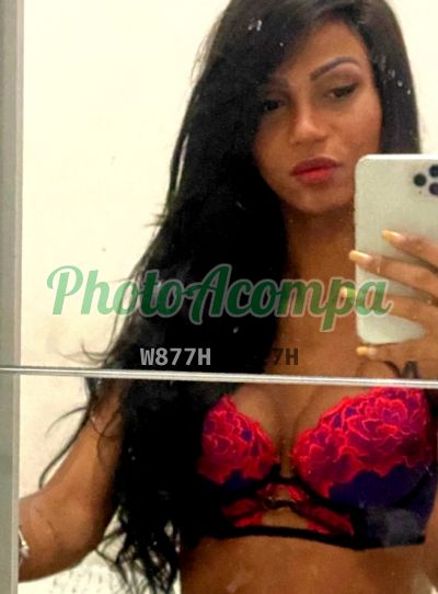 Bella Castler, transex em Copacabana (RJ)