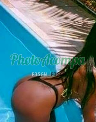Nicolly Ferraz, transex no Centro (RJ)
