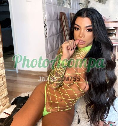 Isabella Fontana, travesti em Taboão da Serra