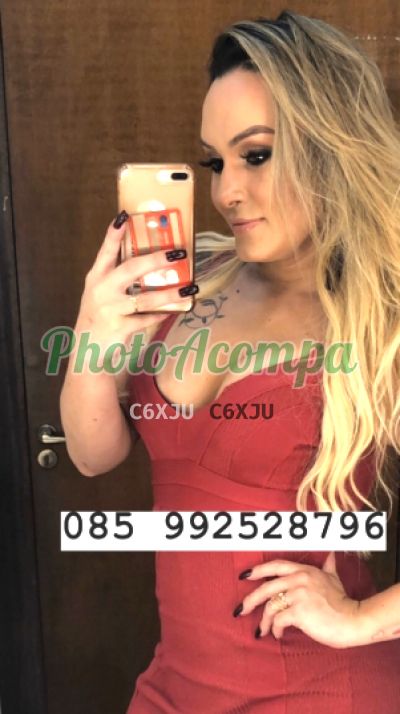 Anna, travesti na Av. Beira Mar (Fortaleza)
