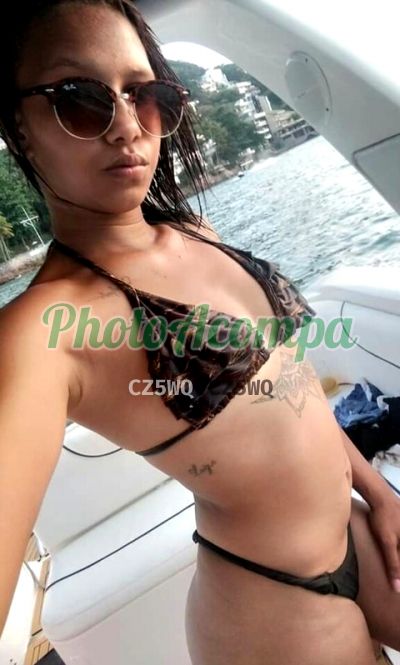 Laura Mendes, escort no Guarujá