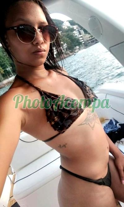 Laura Mendes, escort no Guarujá