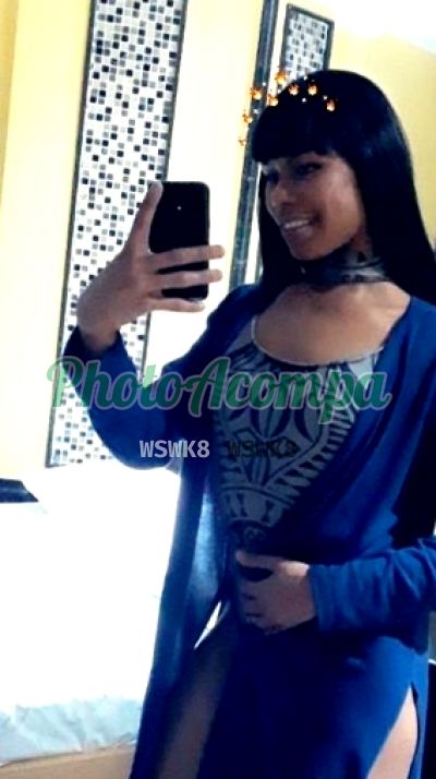 Julya, travesti em Porto Alegre