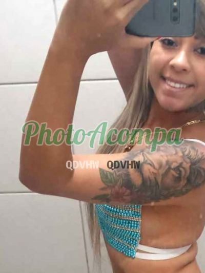 Ferrari, garota de programa em Monte Carmelo