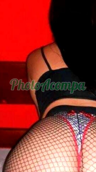 Júlia, escort em Novo Hamburgo