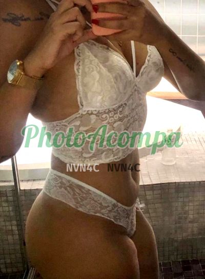 Júlia Simões, escort em Belo Horizonte
