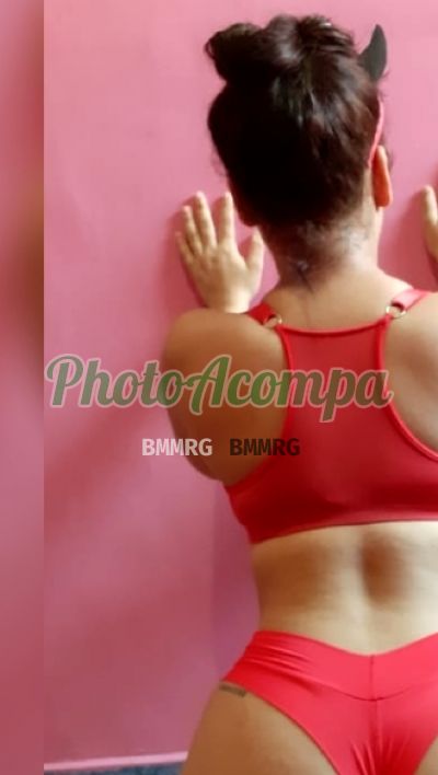 Júlia, escort em Manaus