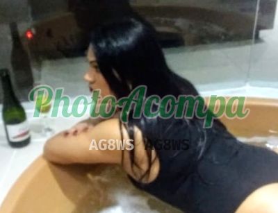 Milla, transex na Barra da Tijuca (RJ)