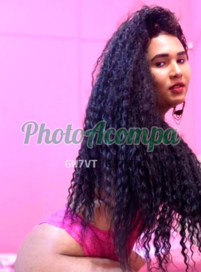 Aurora, travesti em Curitiba