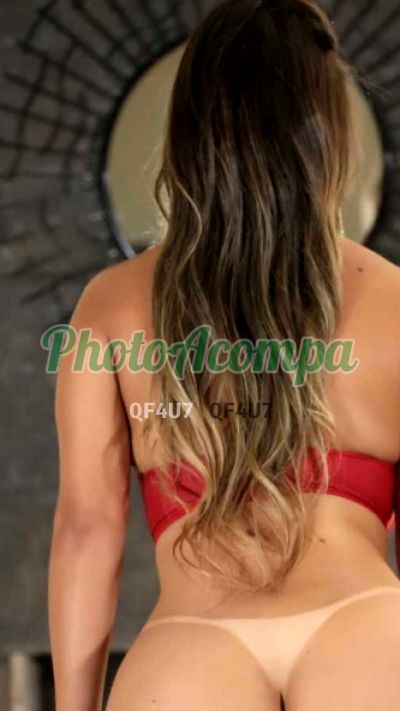 Paola, escort em Matão