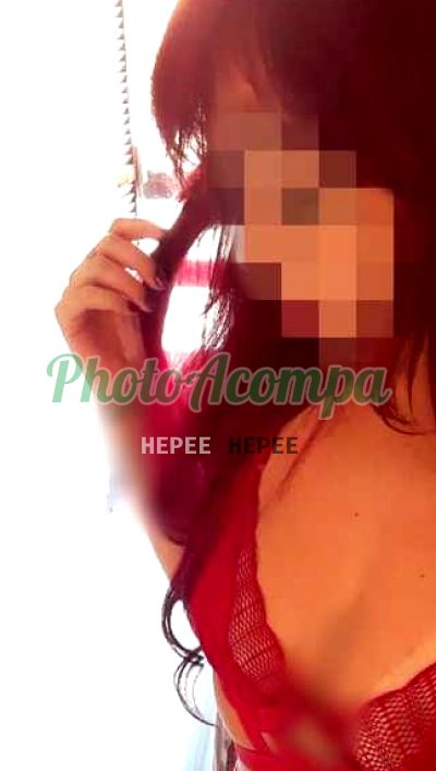 Agatha, escort no Guarujá