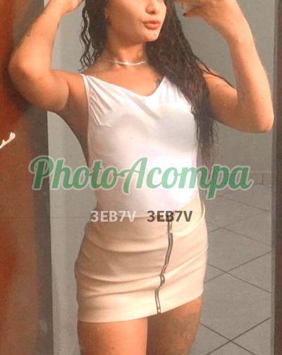 Juliana, acompanhante em Goiânia