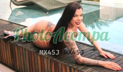 Micaelly, travesti no Rio de Janeiro