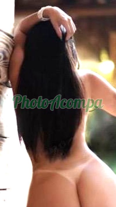 Isadora, garota de programa no Costa Azul (Salvador)