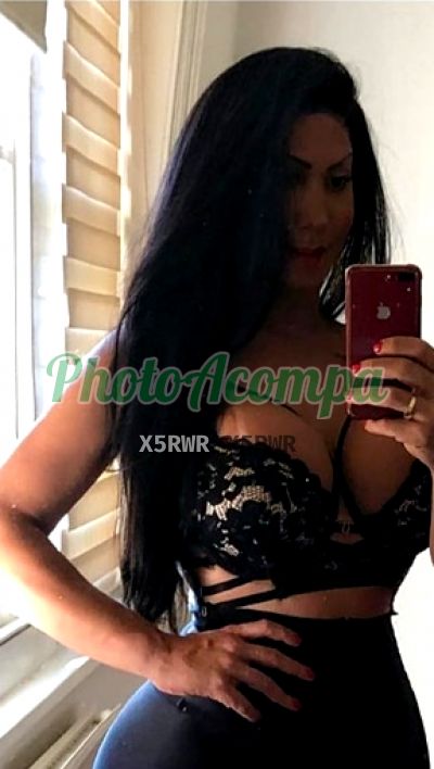 Letícia Griffol, travesti na Lapa (RJ)