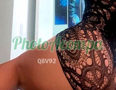 Naomi, acompanhante em João Pessoa