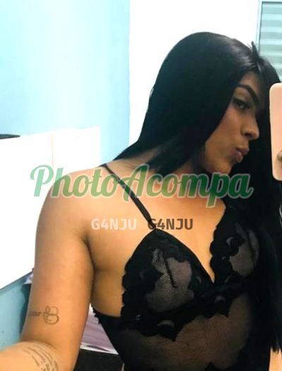 Isabela Castelo, travesti na Zona Leste (SP)