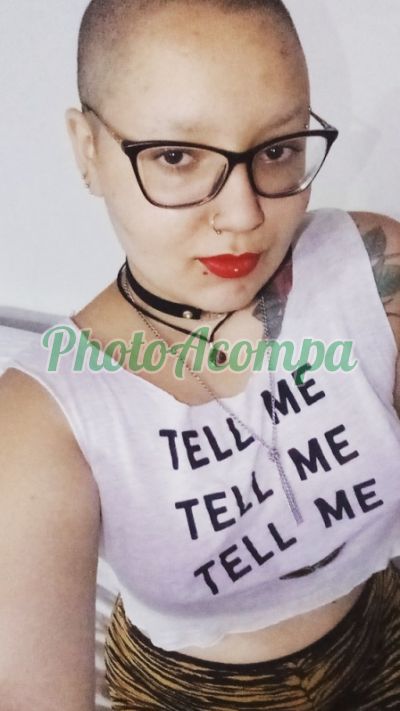 Izzye, Garota de programa em Lauro de Freitas