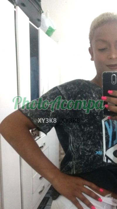 Brenda Vieira, transex em Poá