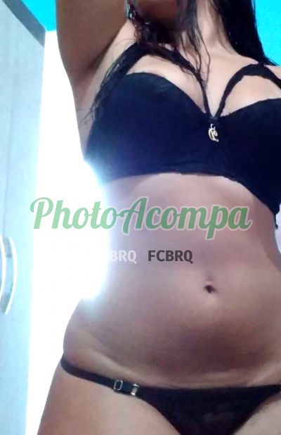 Júlia, acompanhante em Fortaleza