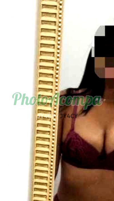 Amandinha, Garota de programa em Curitiba