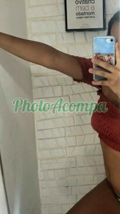 Laura Muniz, garota de programa em Caruaru