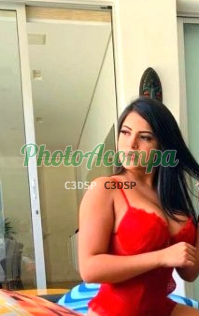 Carol Ferraz, Acompanhante em Santos