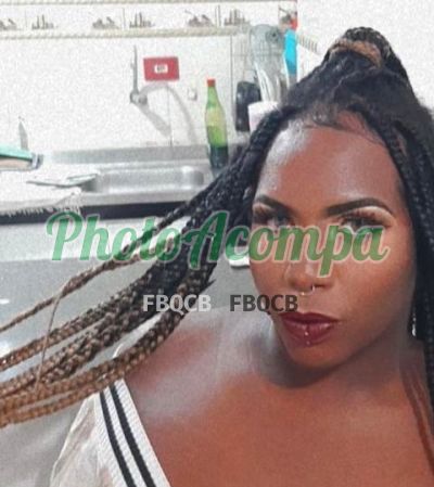 Kiara Aureliano, Travesti em Londrina