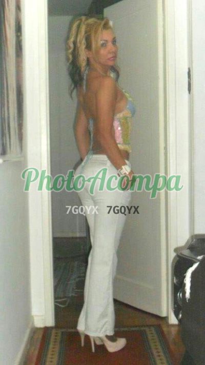 Vivi, escort em Santos