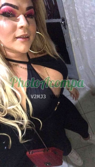 Raffa, transex em Mesquita