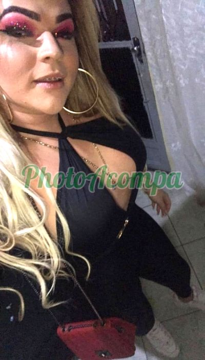 Raffa, transex em Mesquita