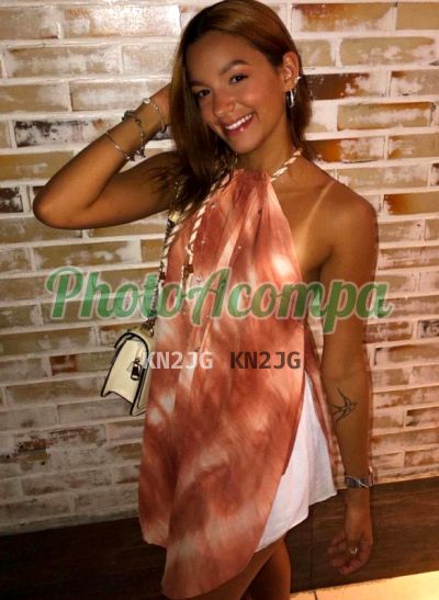 Júlia, garota de programa em Copacabana (RJ)