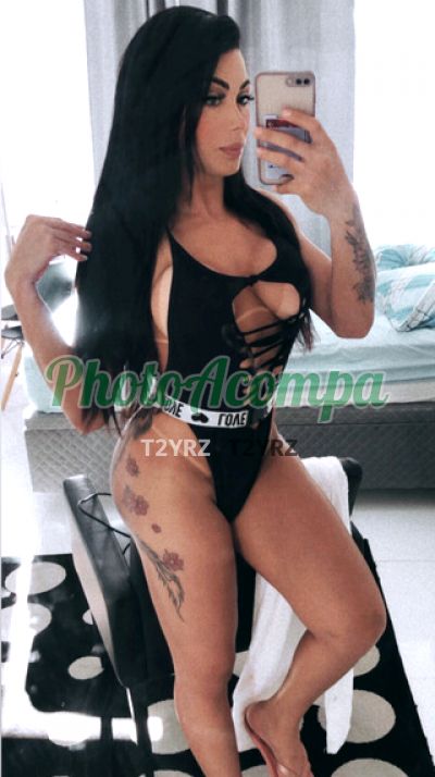 Alessandra Andrade, travesti na Av. Beira Mar (Fortaleza)