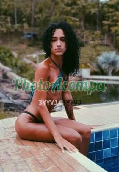 Larissa, travesti em Anchieta