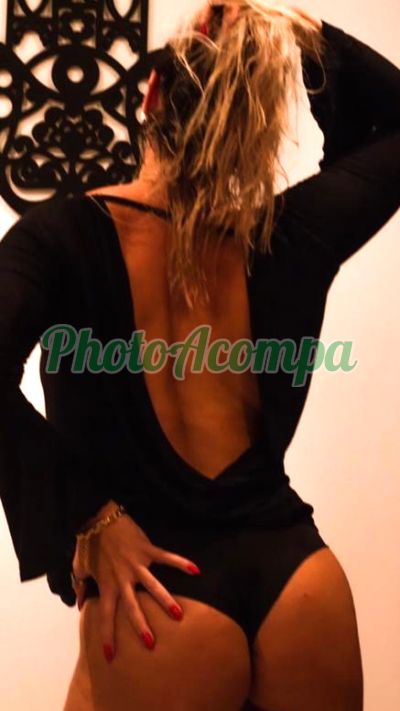 Suh, escort em Florianópolis